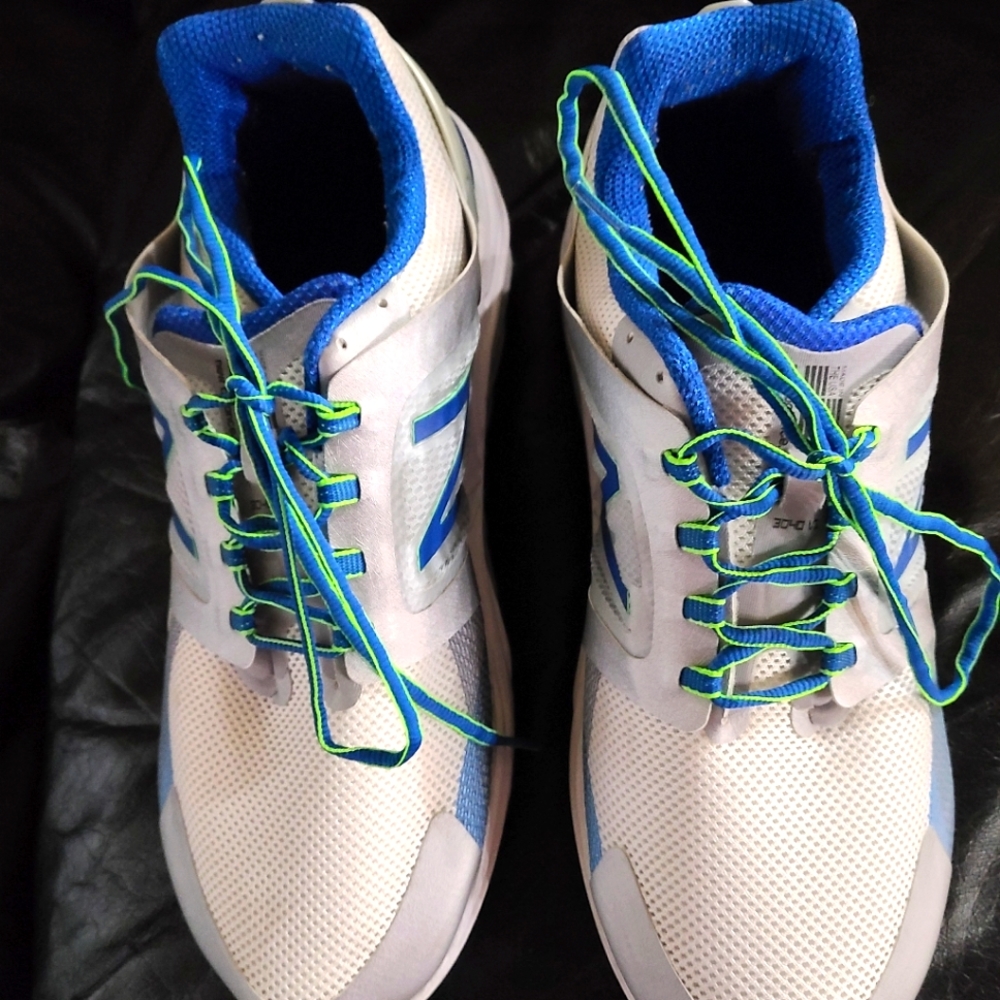 Men's New Balance tennis shoes